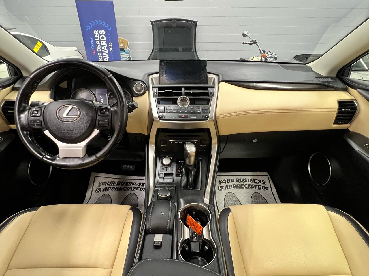 Lexus NX 200t  2016