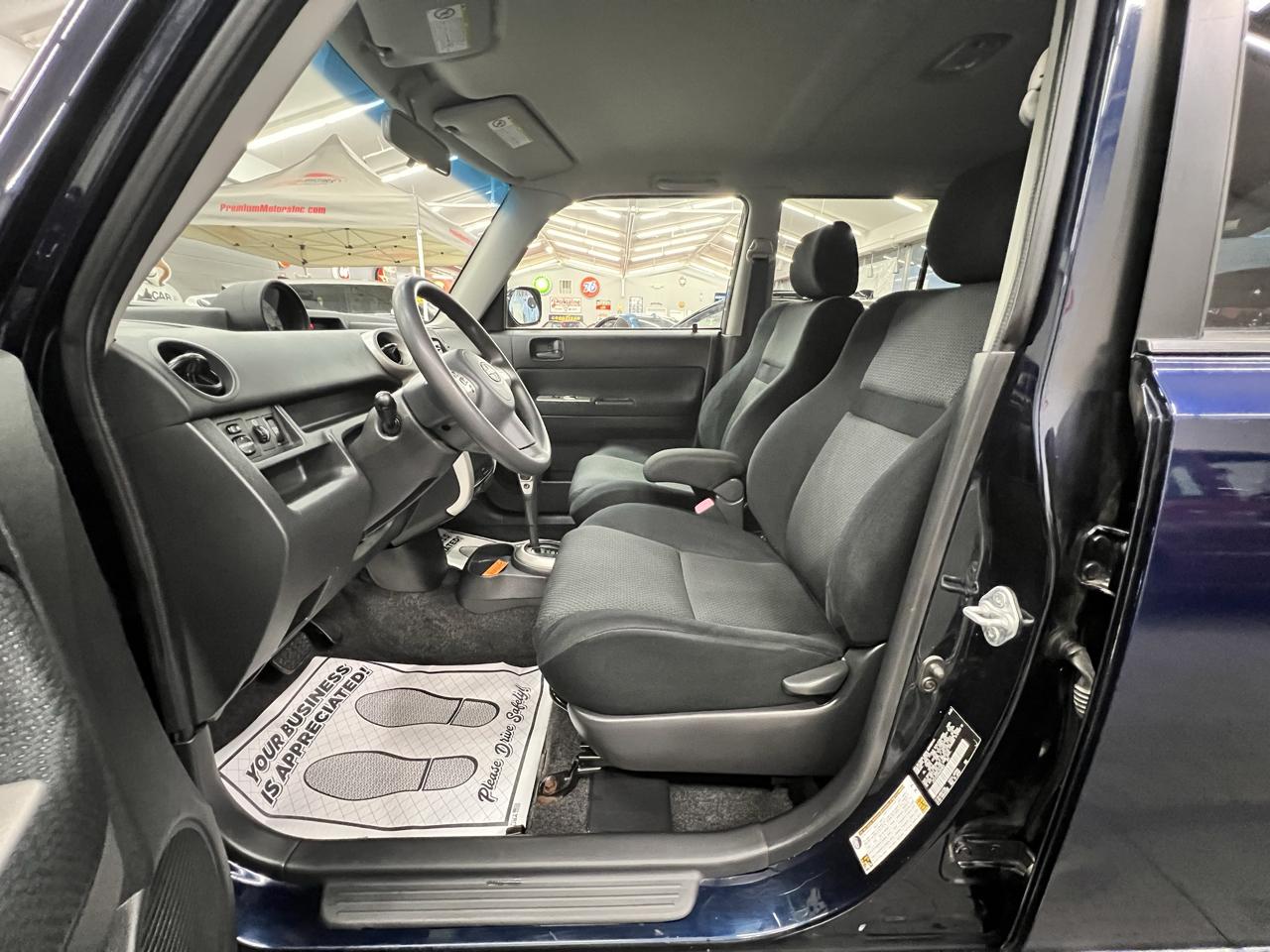 Scion xB  2006