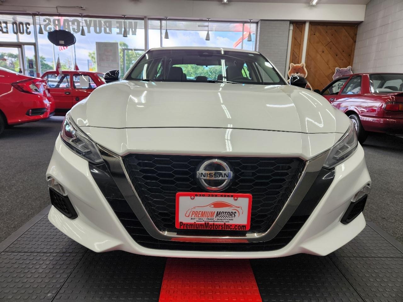 Nissan Altima  2022