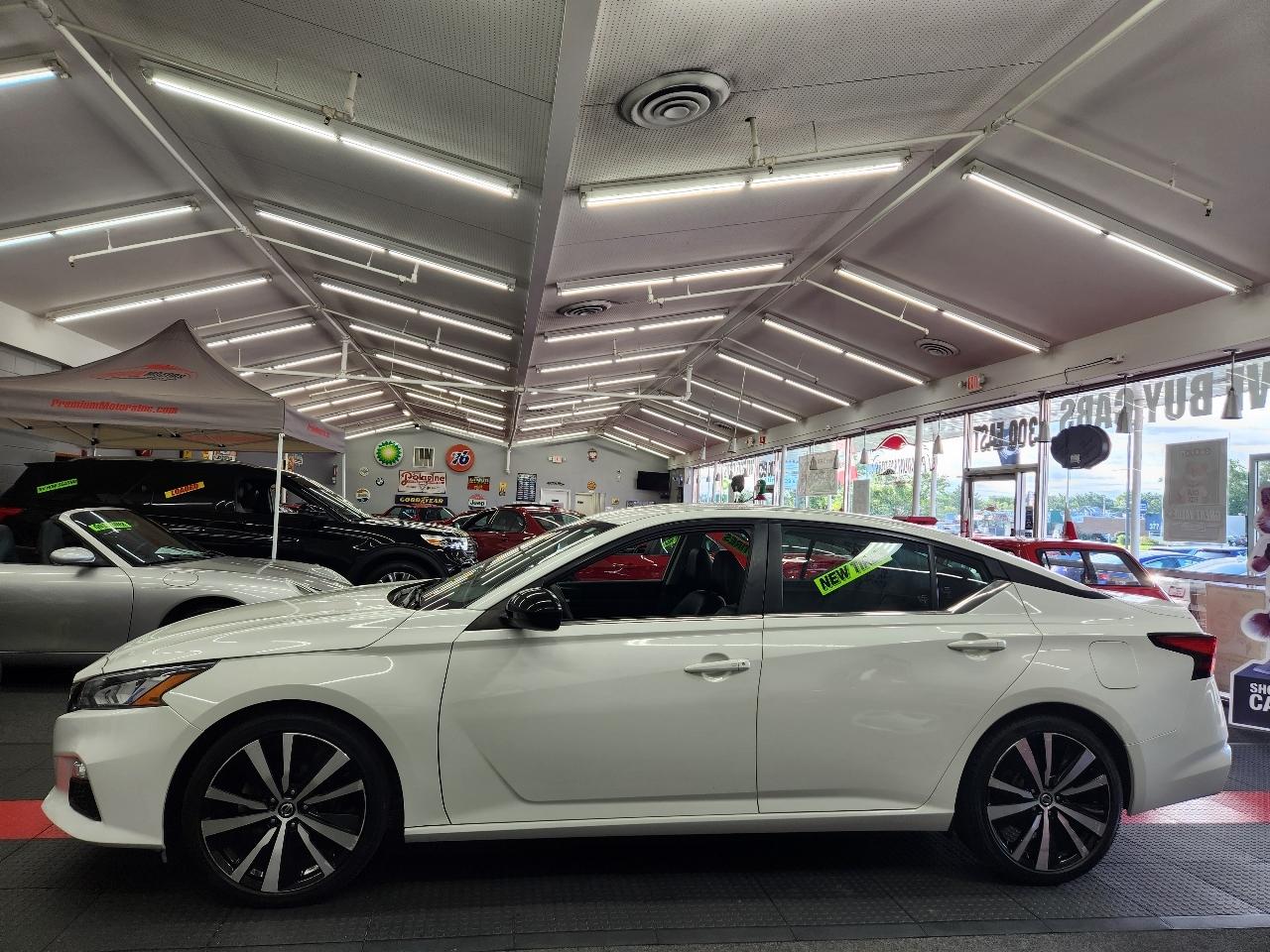 Nissan Altima  2022
