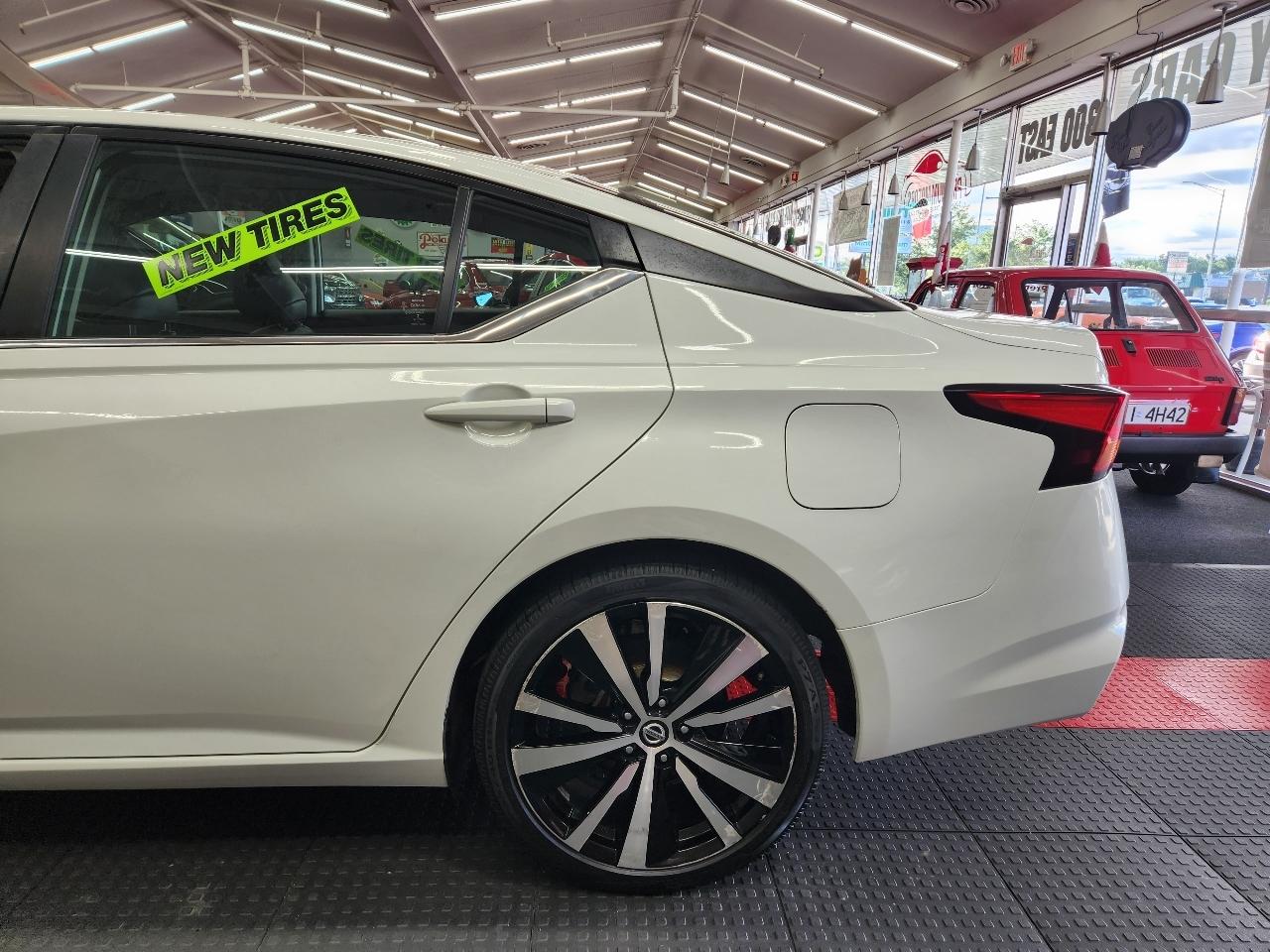 Nissan Altima  2022