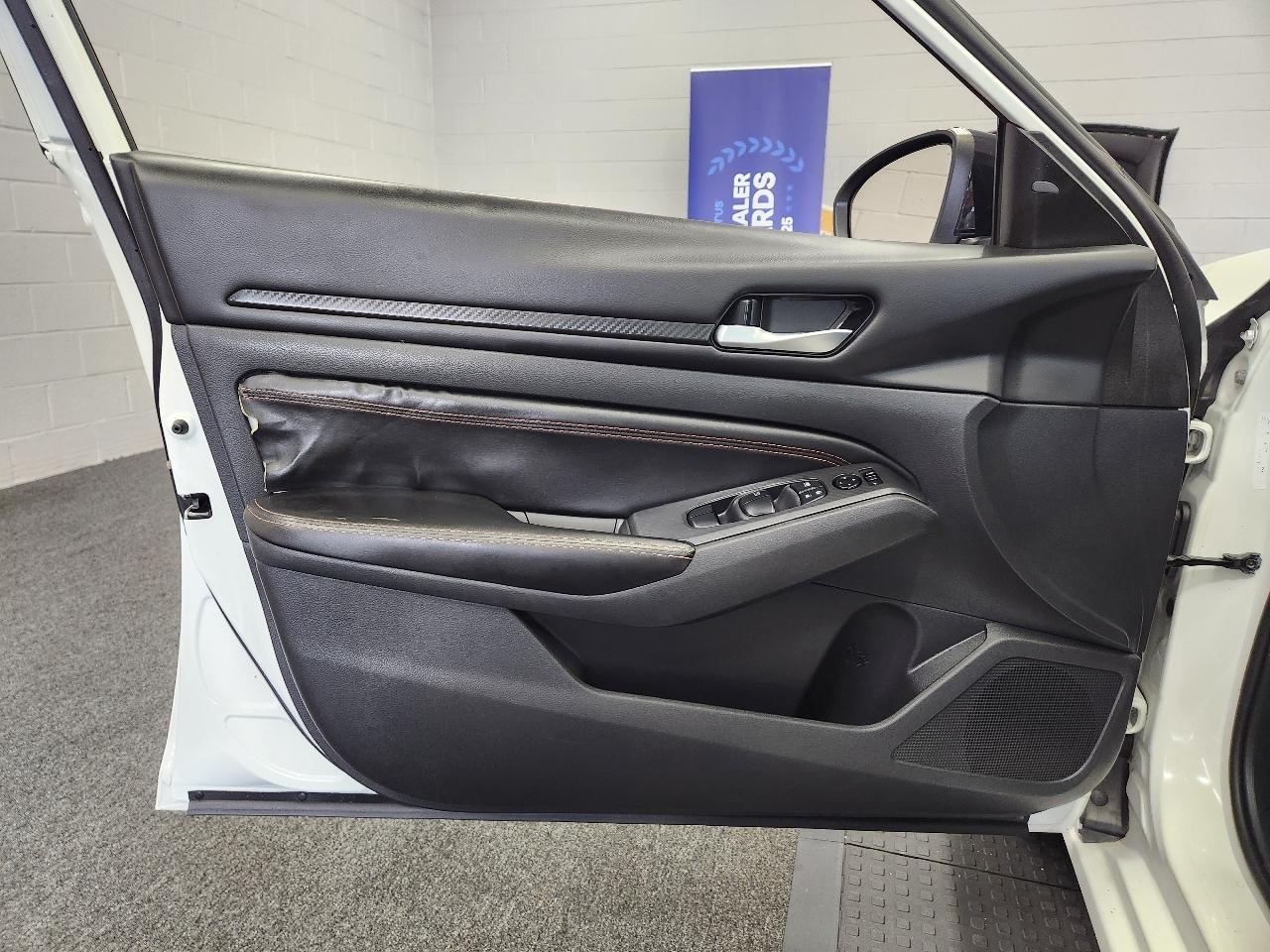 Nissan Altima  2022