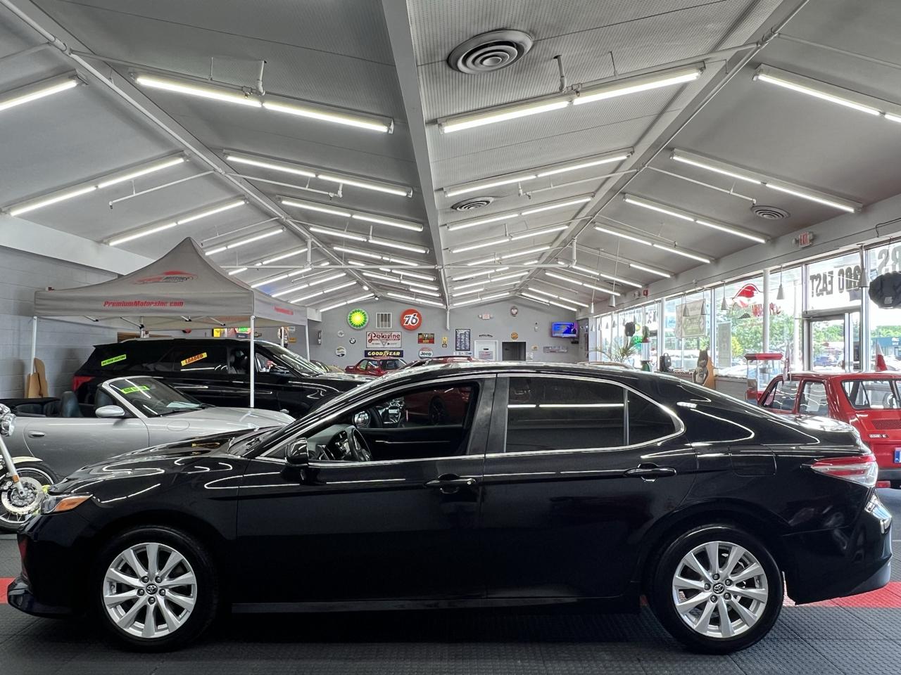Toyota Camry 4dr Sdn LE Auto 2018