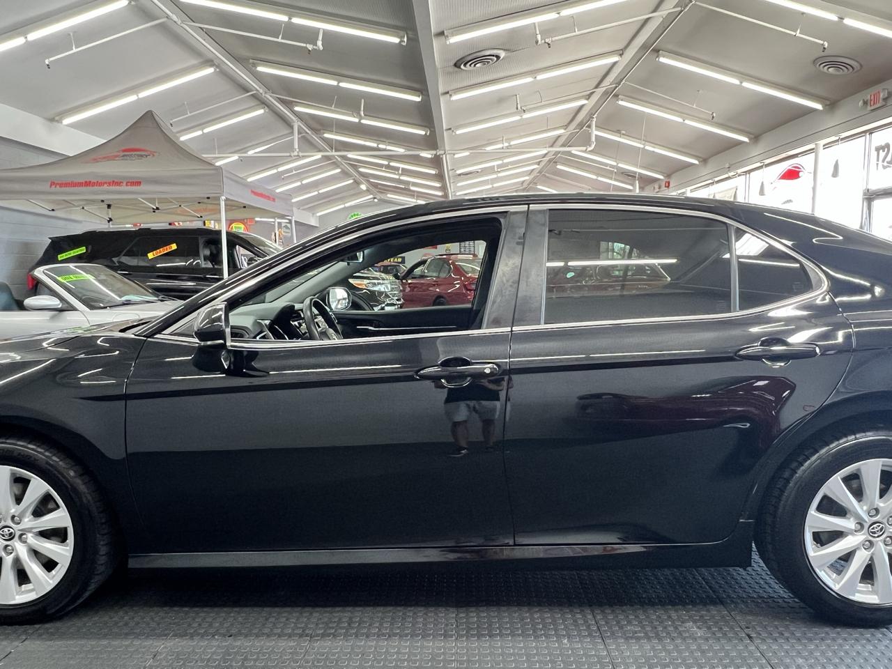 Toyota Camry 4dr Sdn LE Auto 2018