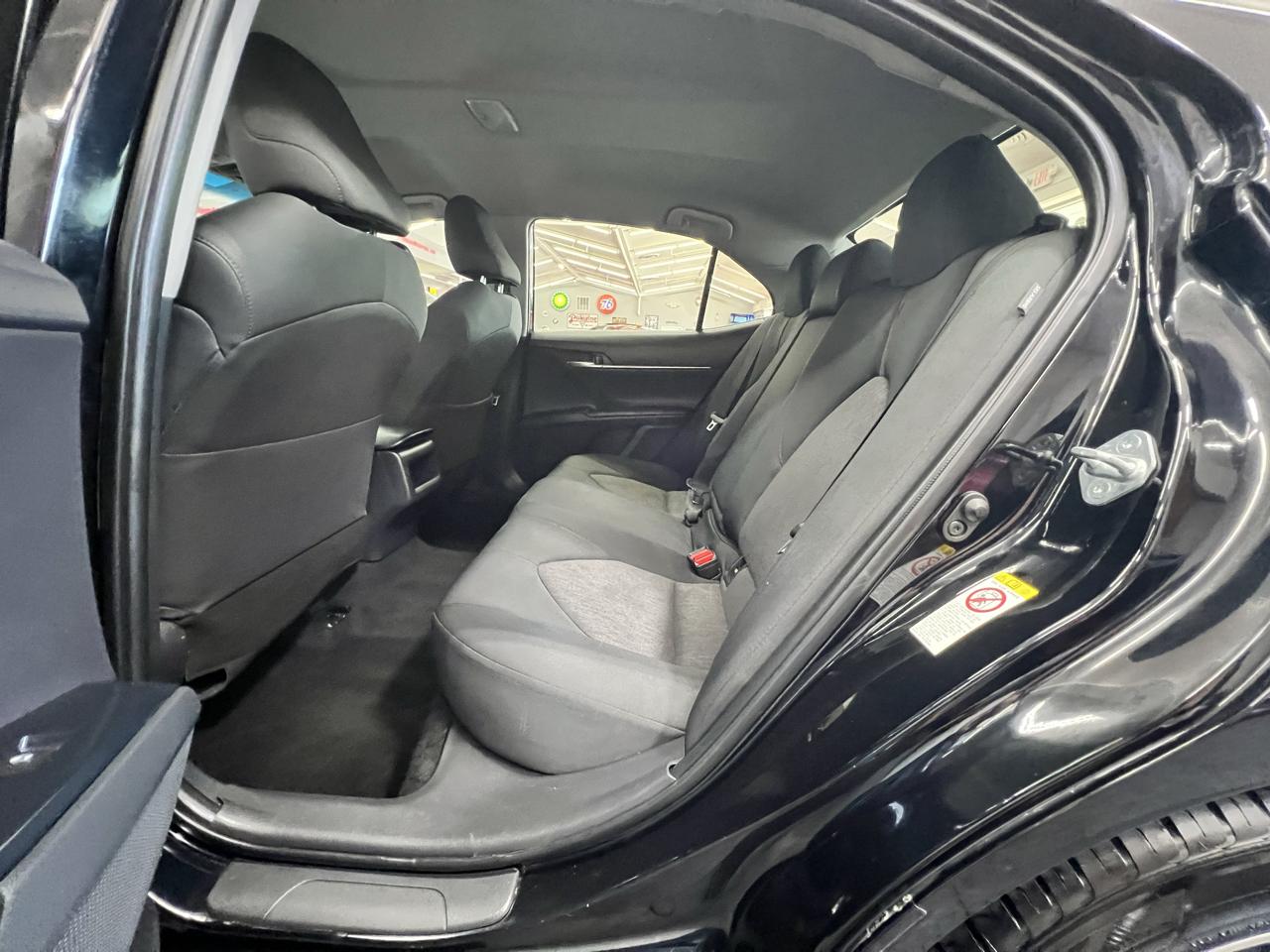 Toyota Camry 4dr Sdn LE Auto 2018