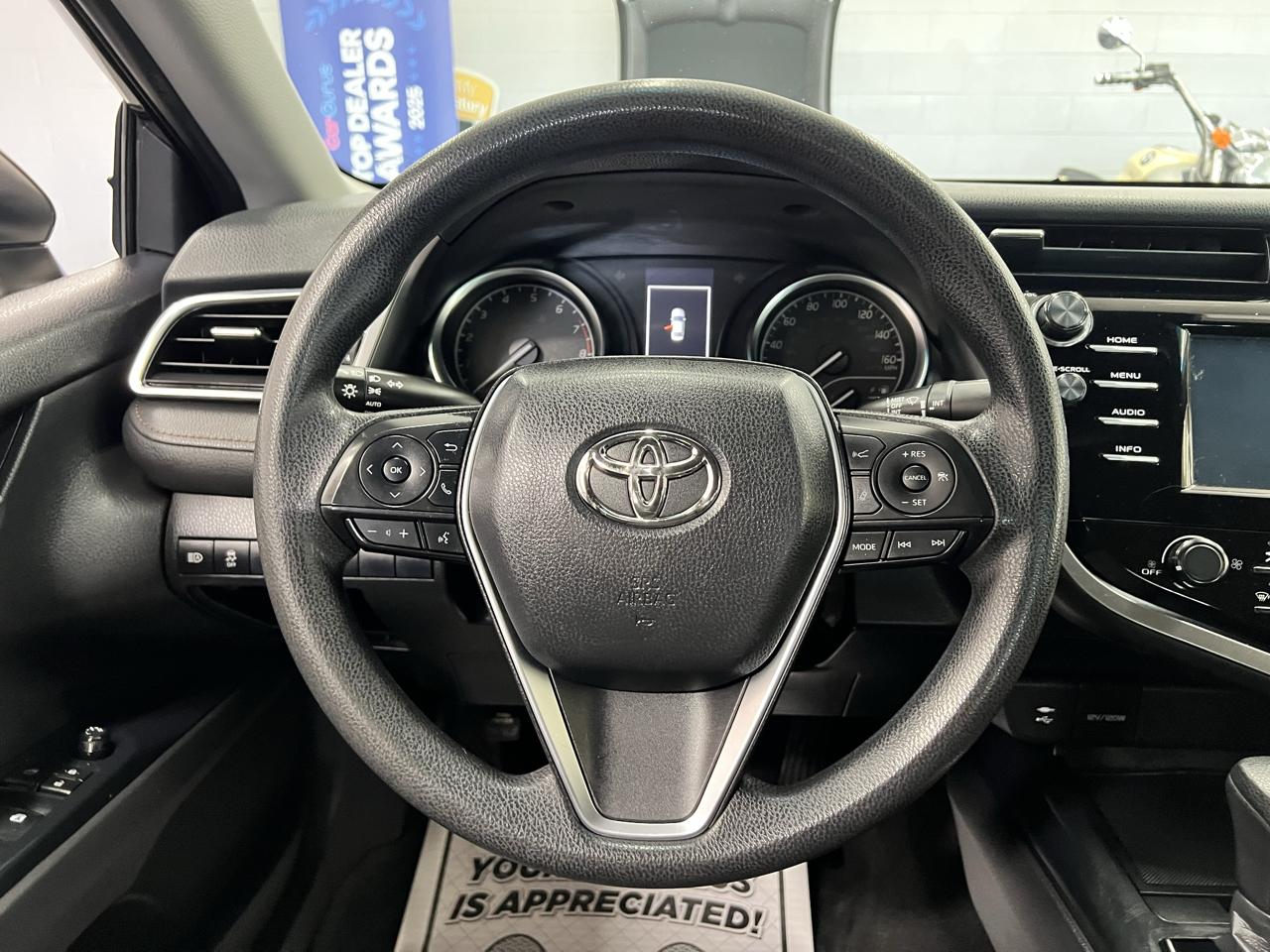 Toyota Camry 4dr Sdn LE Auto 2018