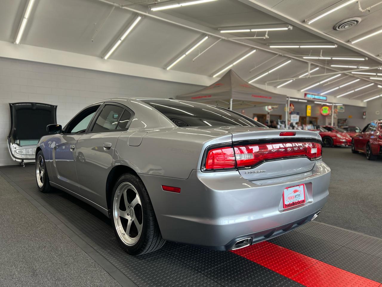 Dodge Charger SE 2014