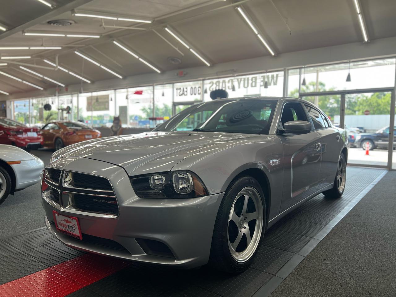 Dodge Charger SE 2014