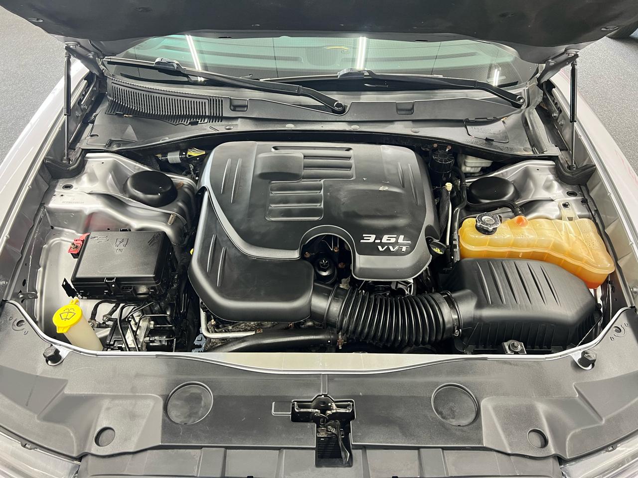 Dodge Charger SE 2014