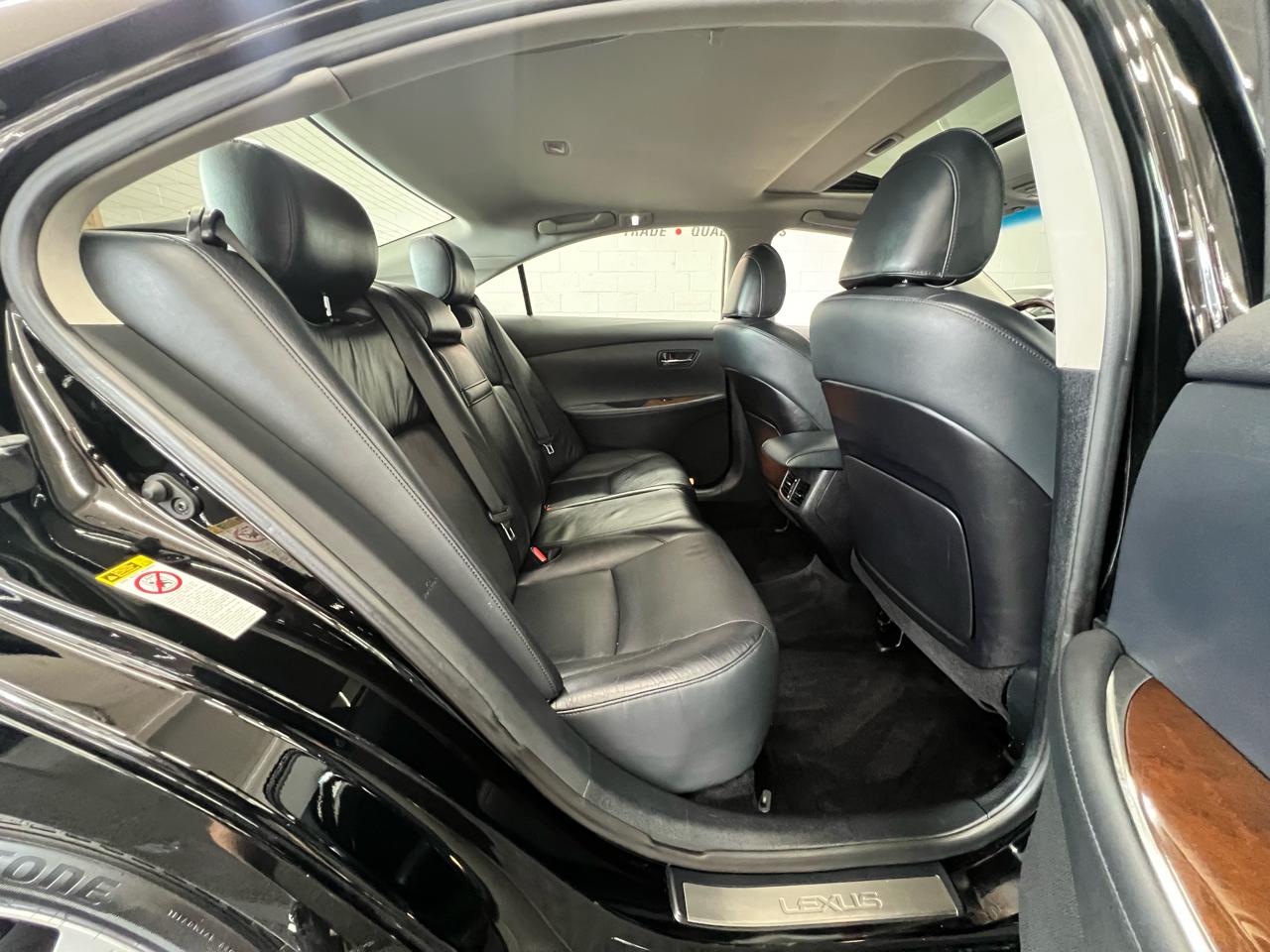 Lexus ES 350  2011
