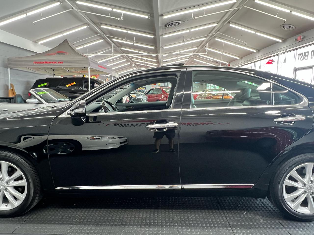 Lexus ES 350  2011