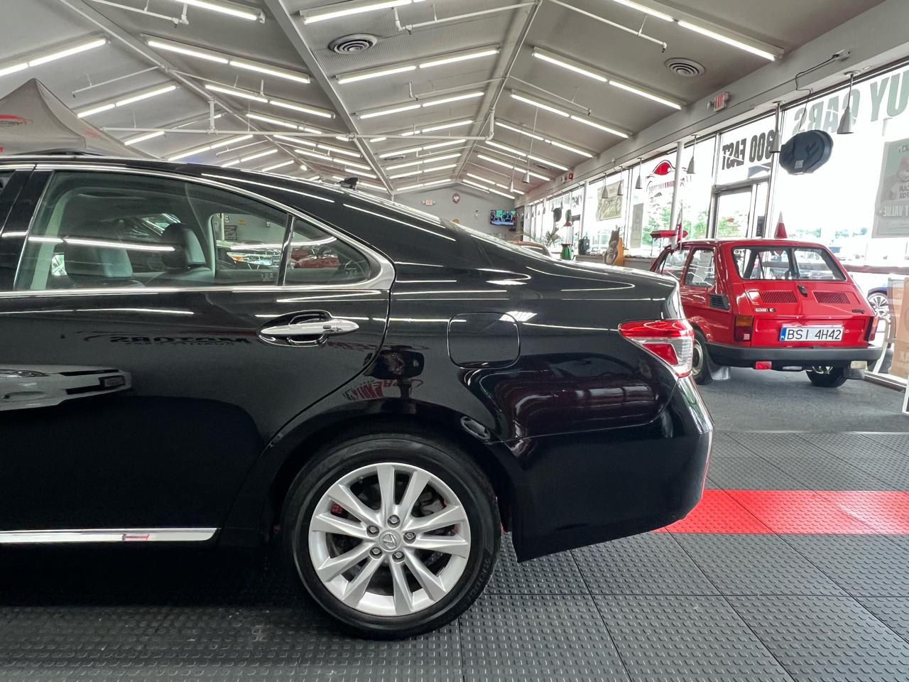 Lexus ES 350  2011