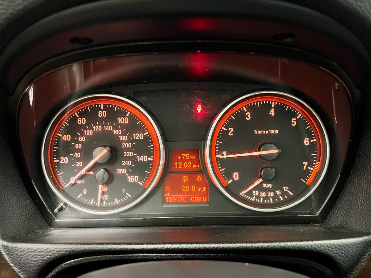 BMW 3-Series  2011