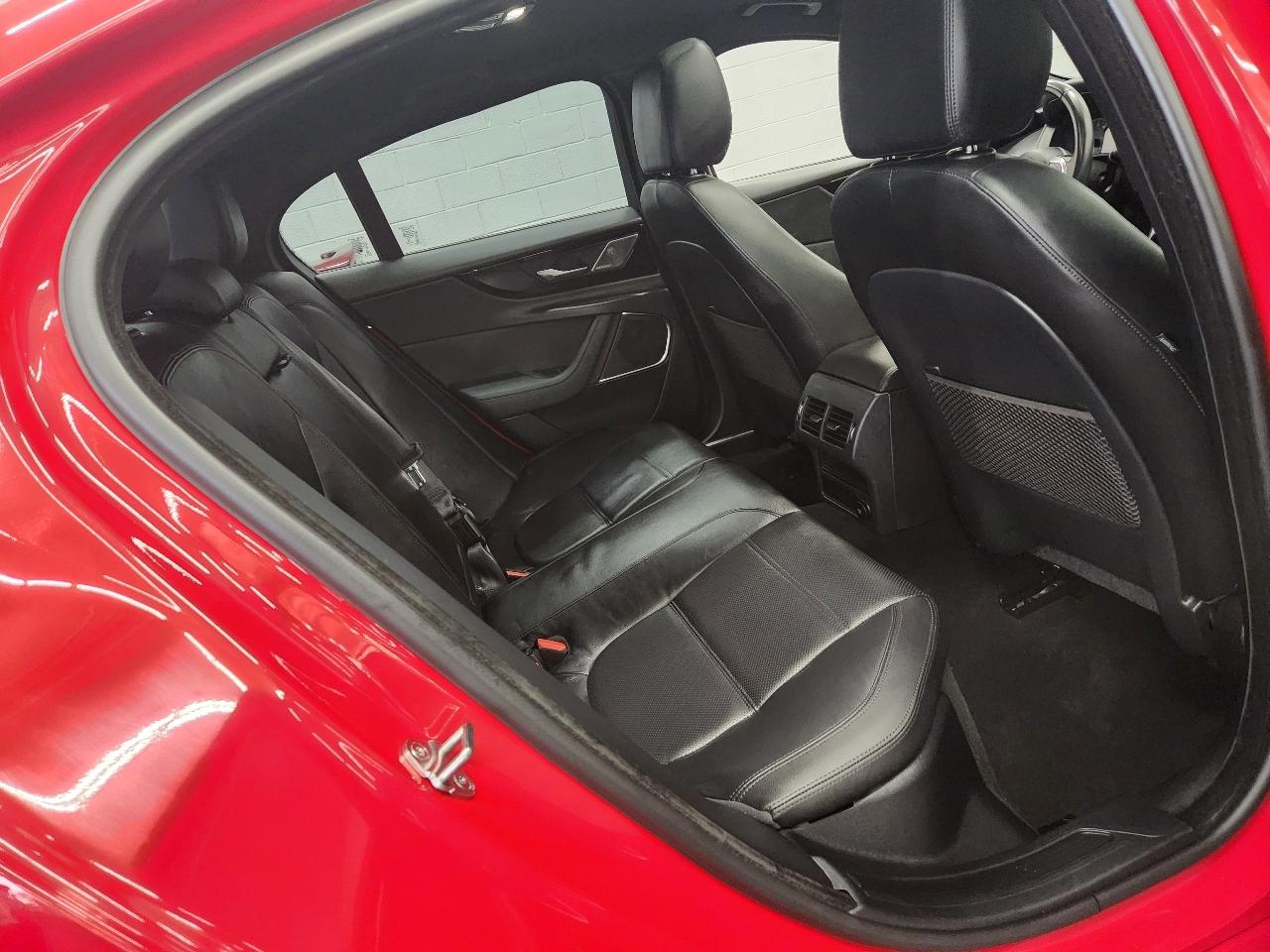 Jaguar XE S 2020