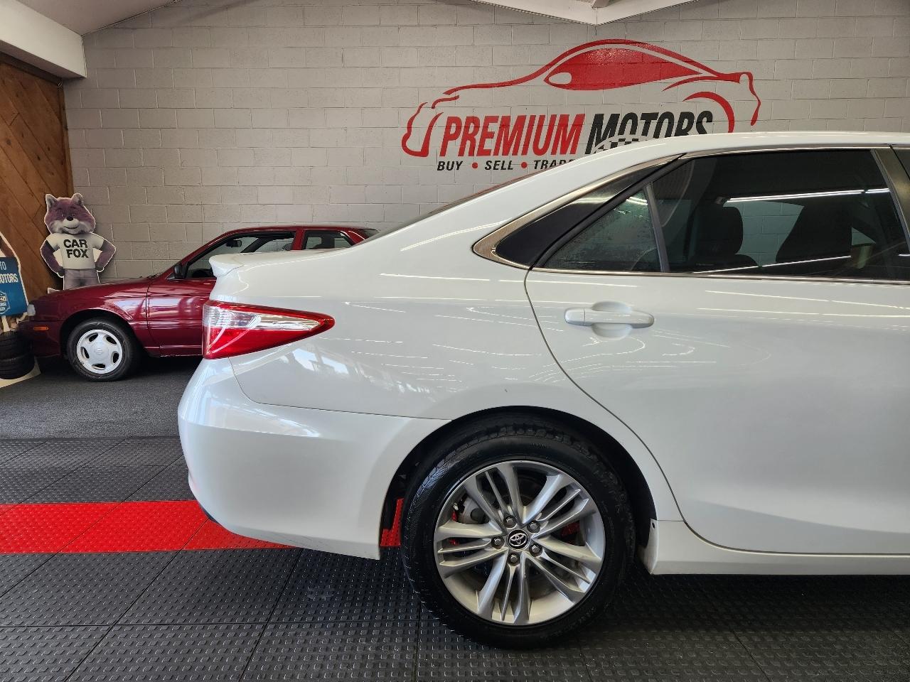 Toyota Camry  2015