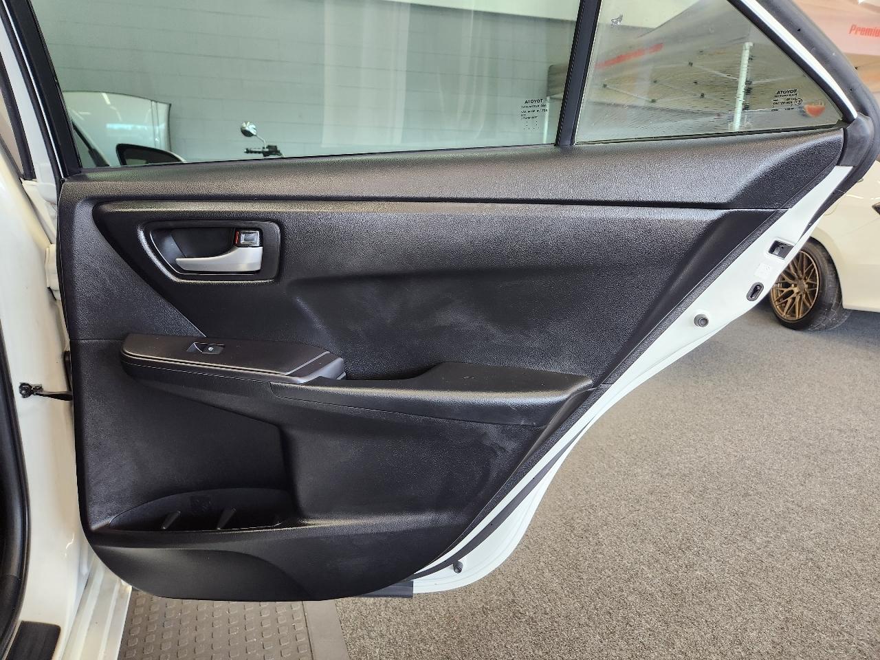 Toyota Camry  2015