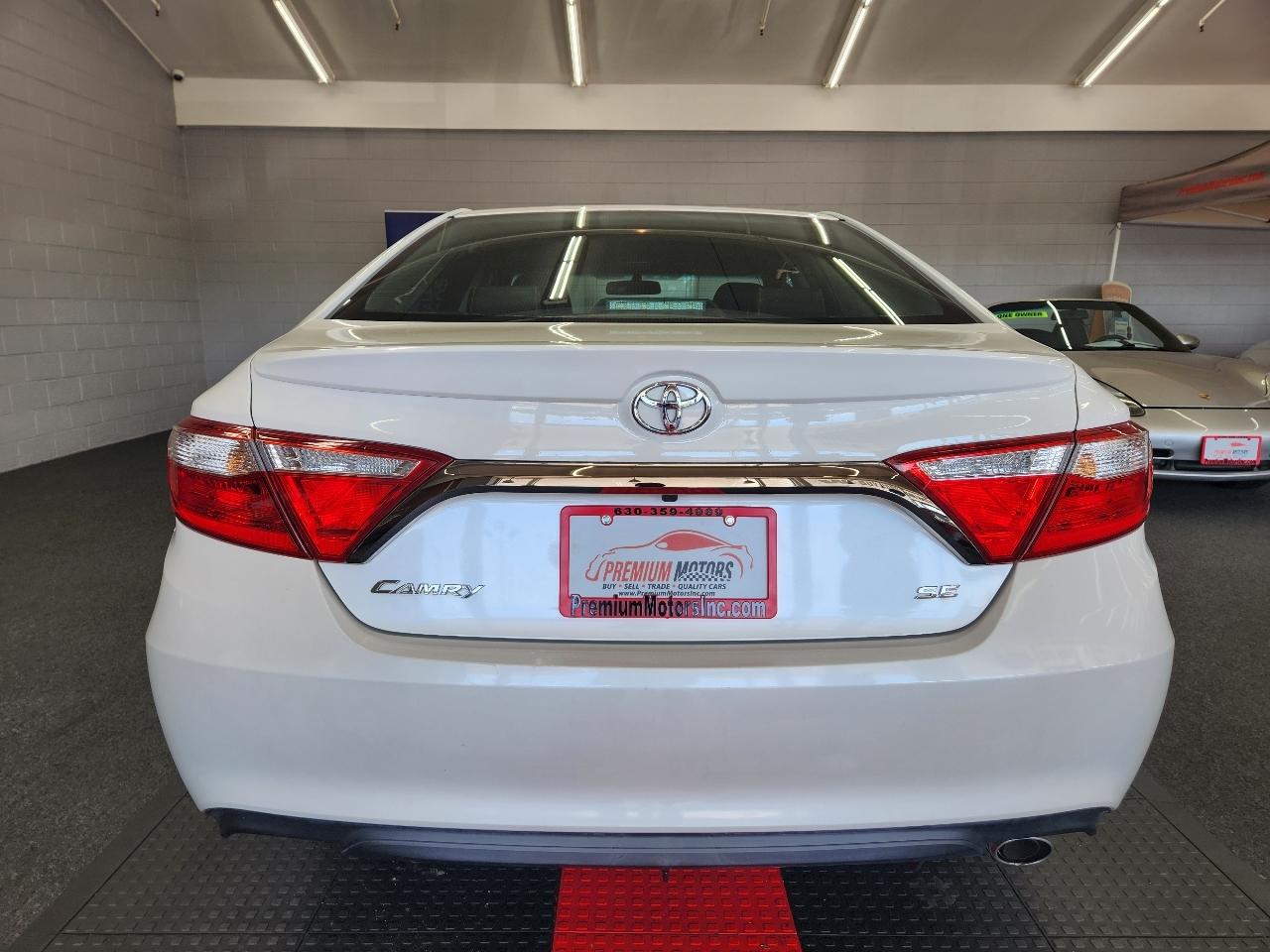 Toyota Camry  2015