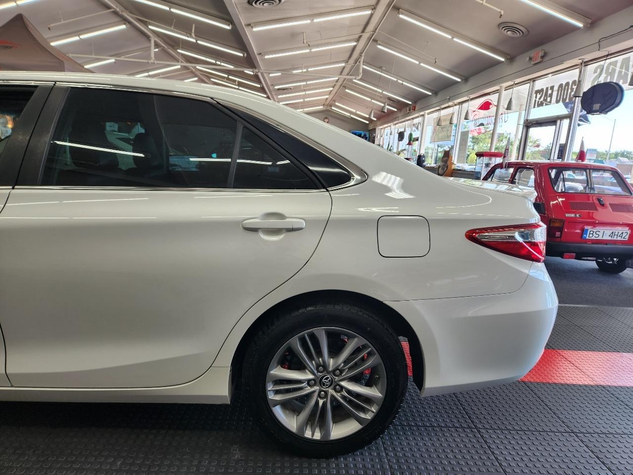 Toyota Camry  2015
