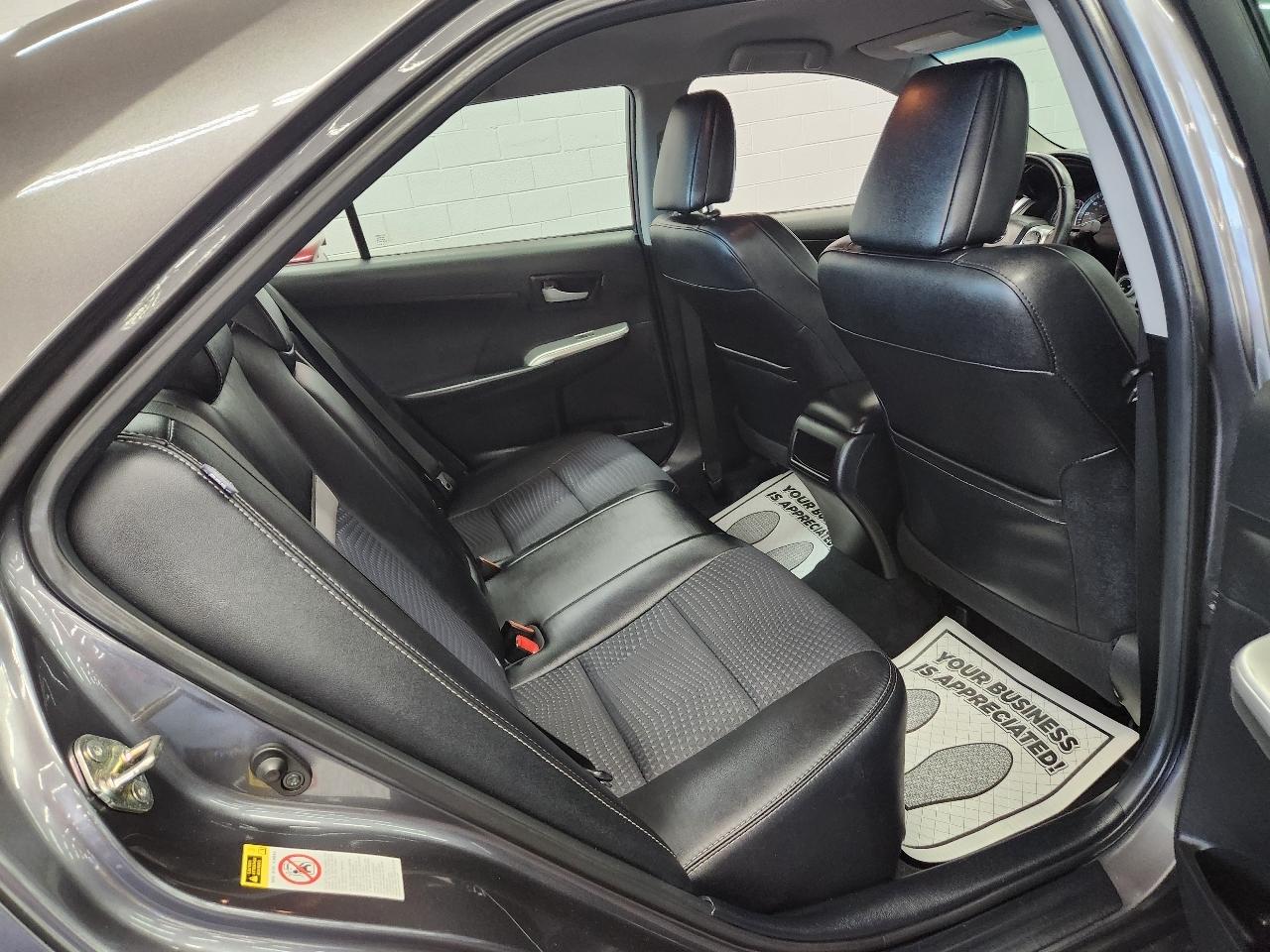 Toyota Camry SE 2014
