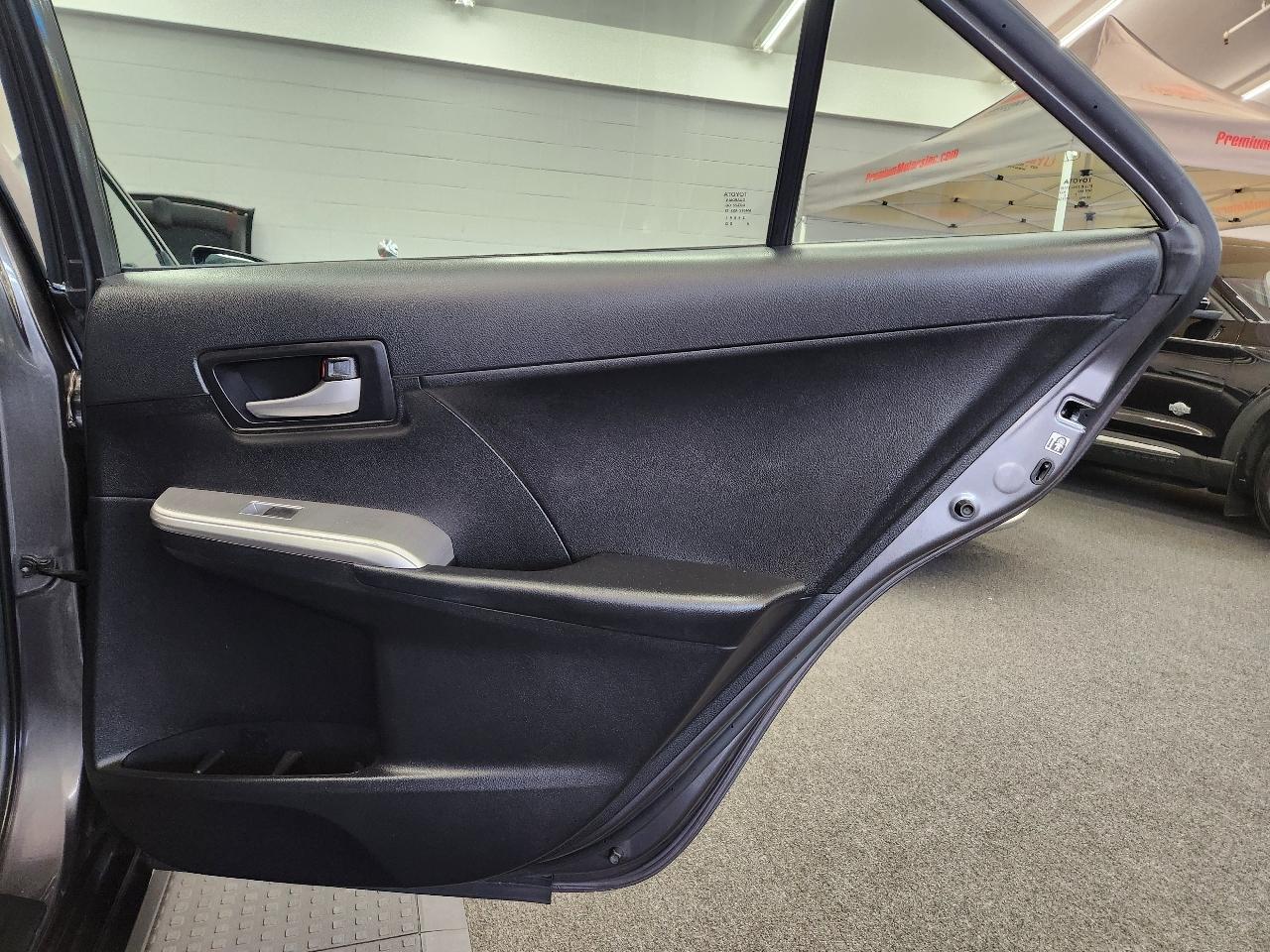 Toyota Camry SE 2014