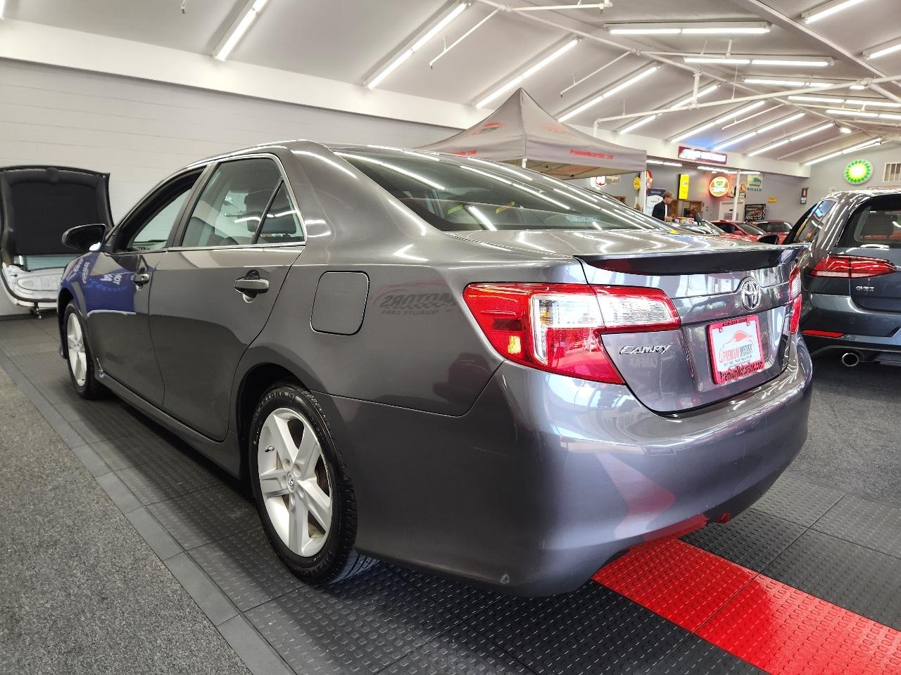 Toyota Camry SE 2014