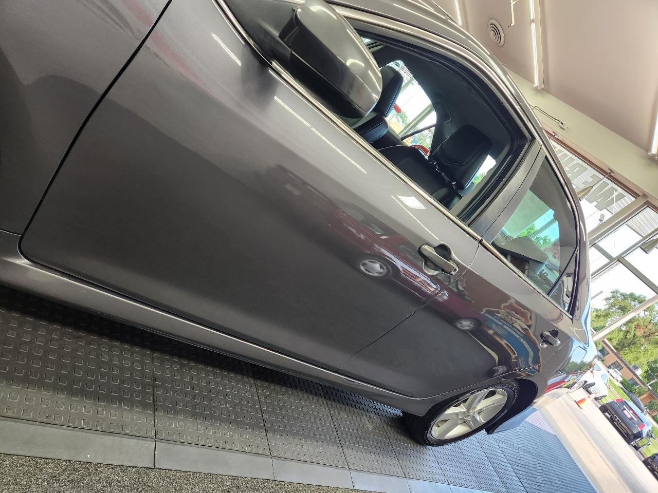 Toyota Camry SE 2014