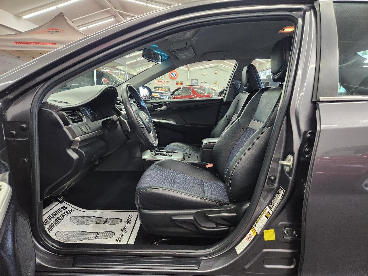 Toyota Camry SE 2014
