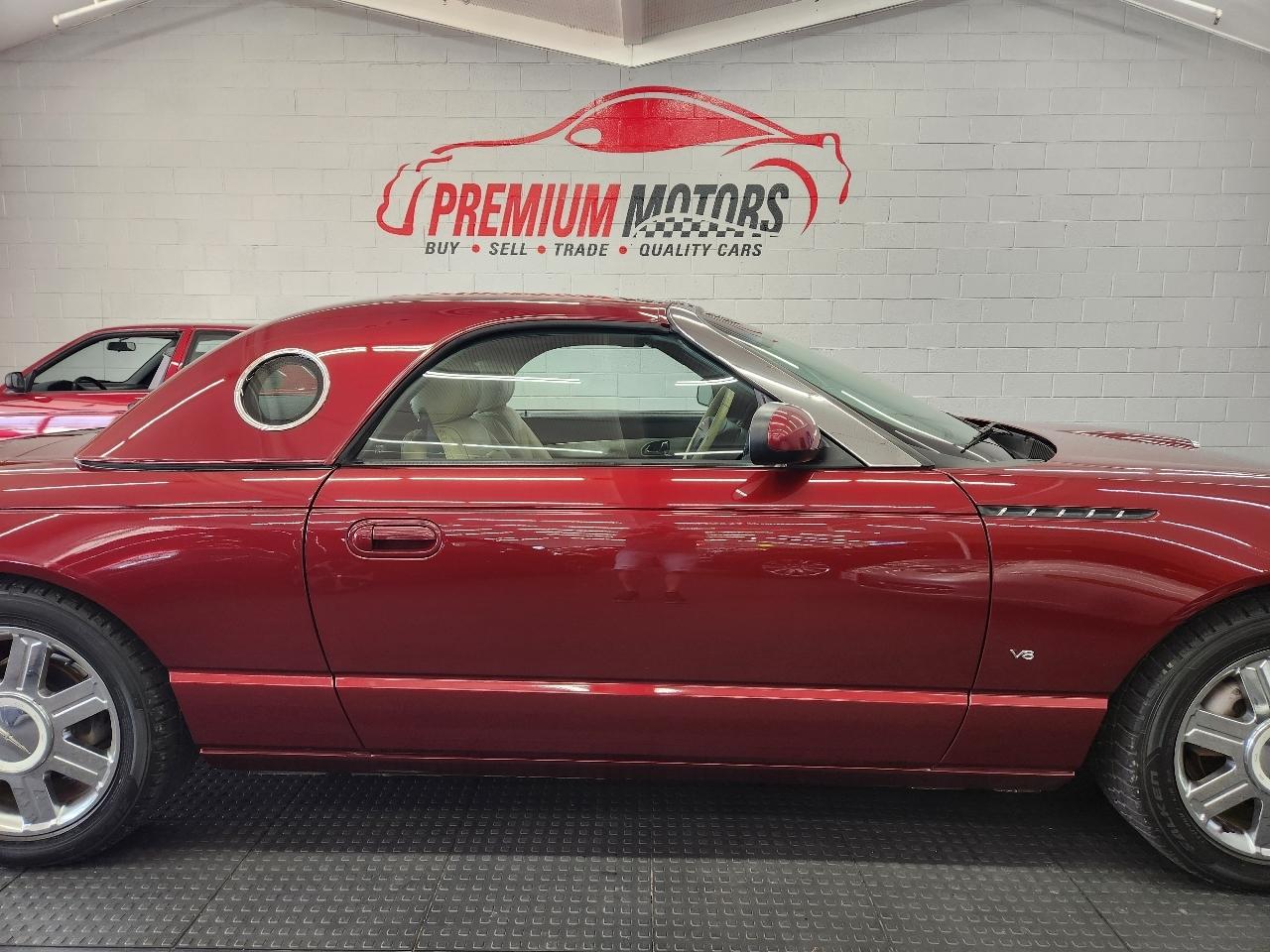 Ford Thunderbird 2dr Conv w/Hardtop Deluxe 2004