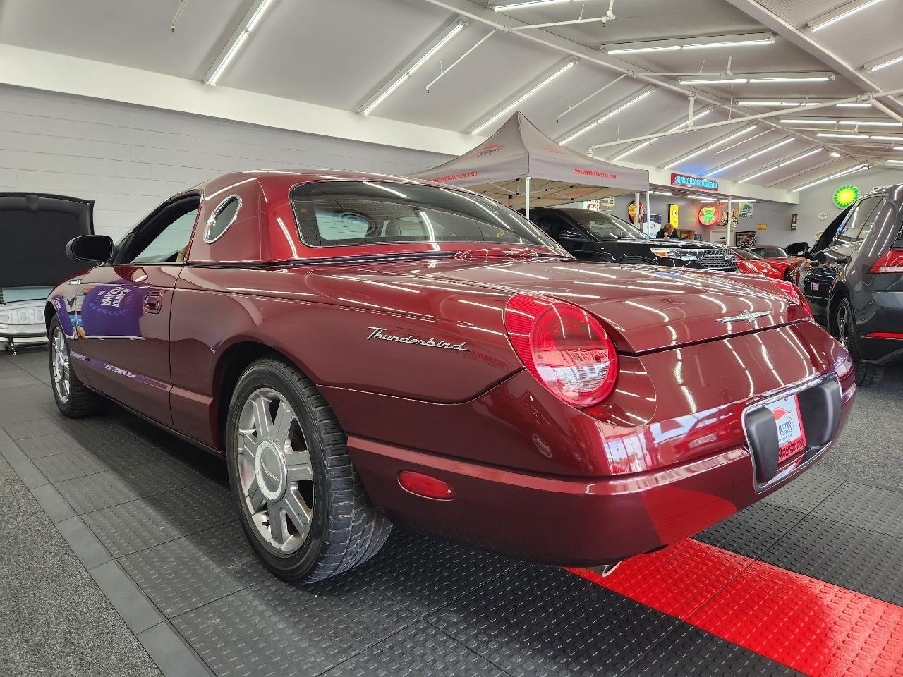 Ford Thunderbird 2dr Conv w/Hardtop Deluxe 2004