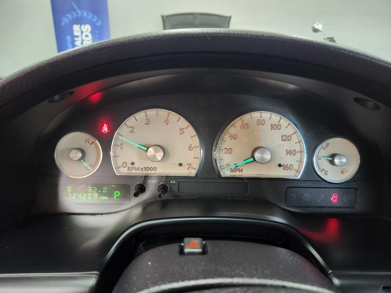 Ford Thunderbird 2dr Conv w/Hardtop Deluxe 2004