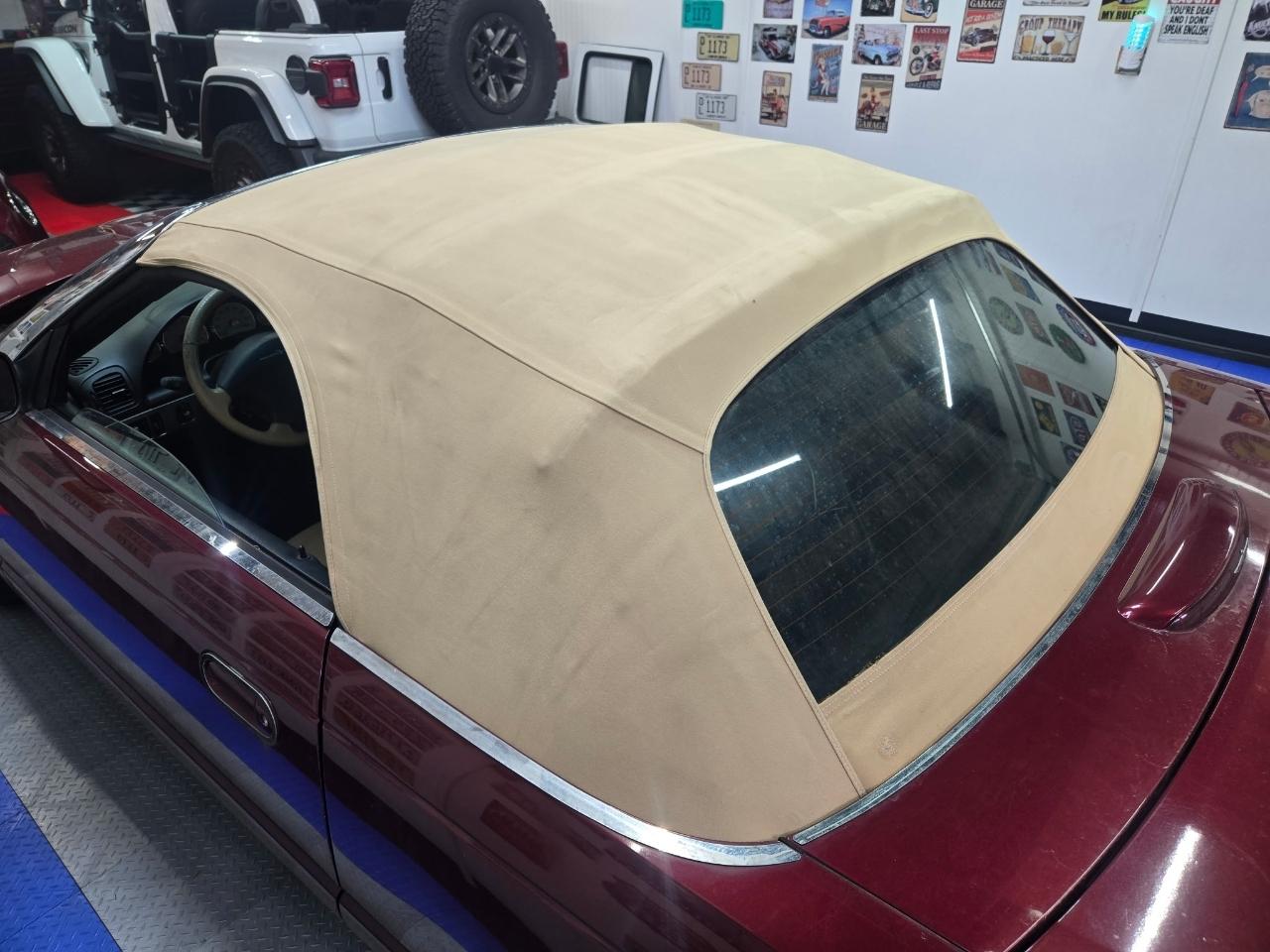 Ford Thunderbird 2dr Conv w/Hardtop Deluxe 2004