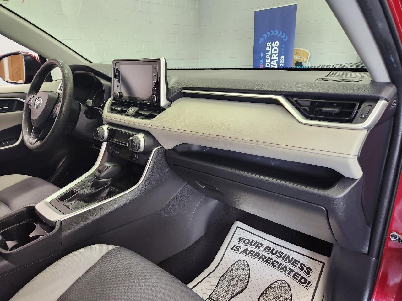 Toyota RAV4 XLE 2019