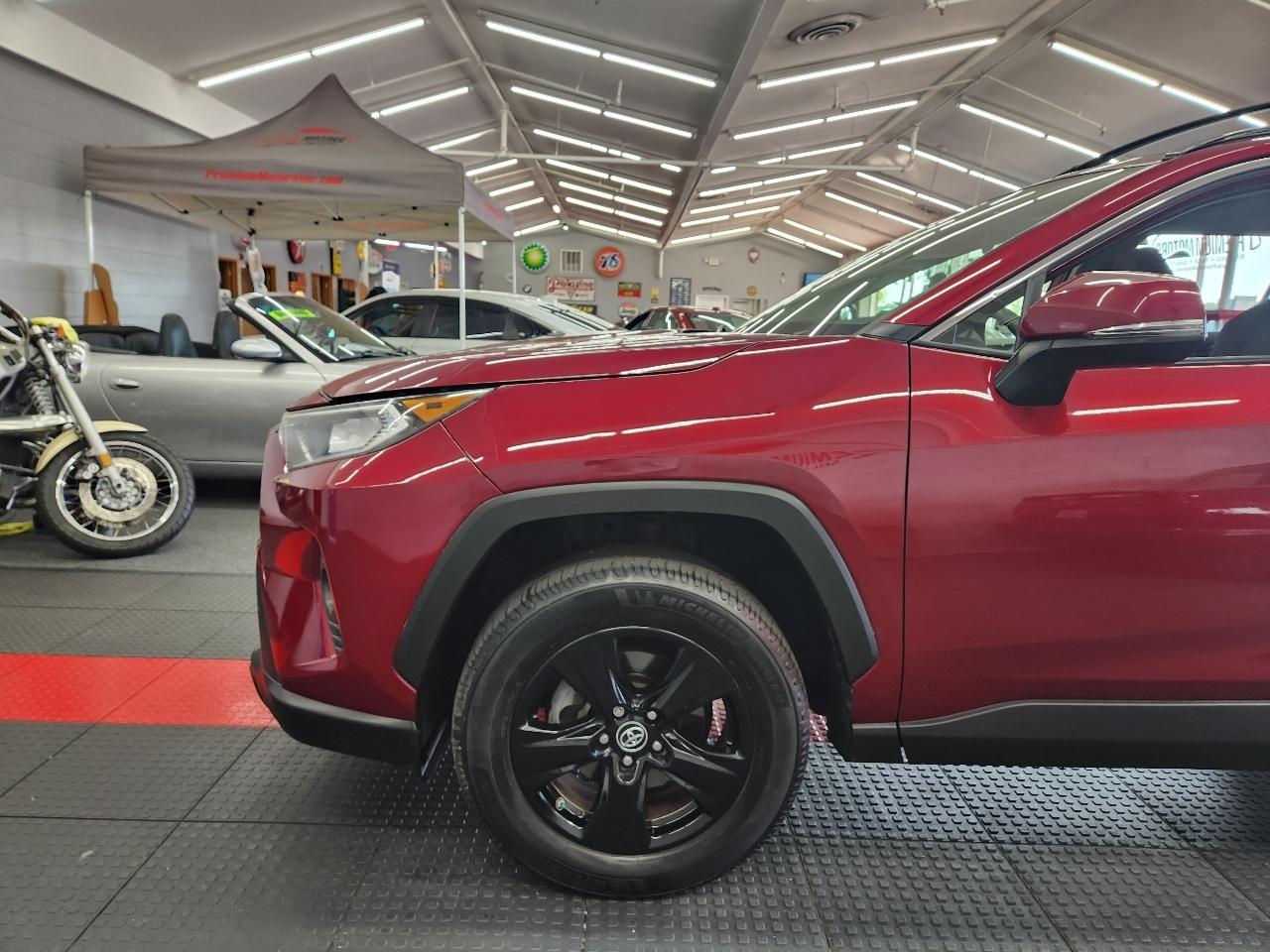 Toyota RAV4 XLE 2019