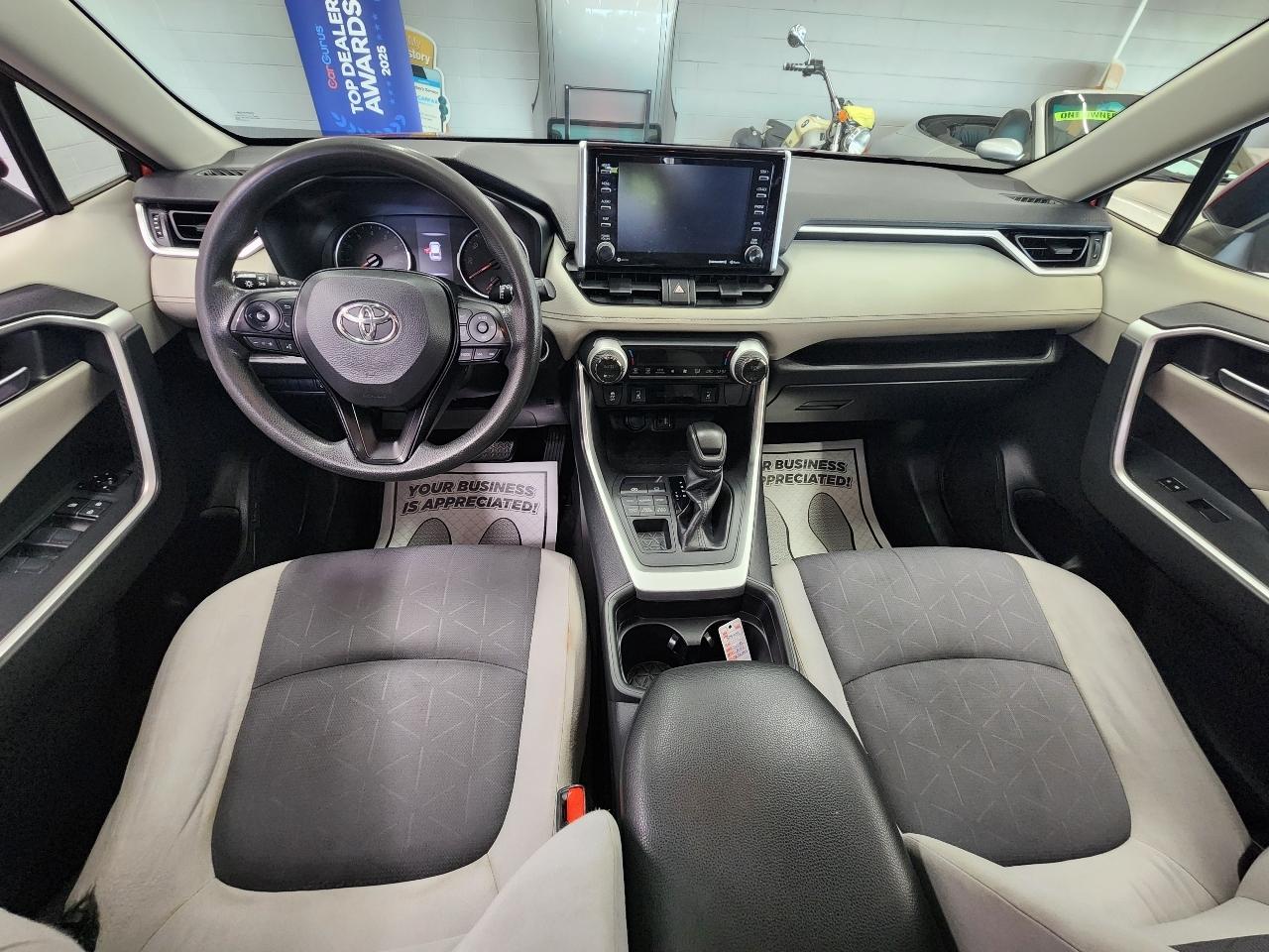 Toyota RAV4 XLE 2019