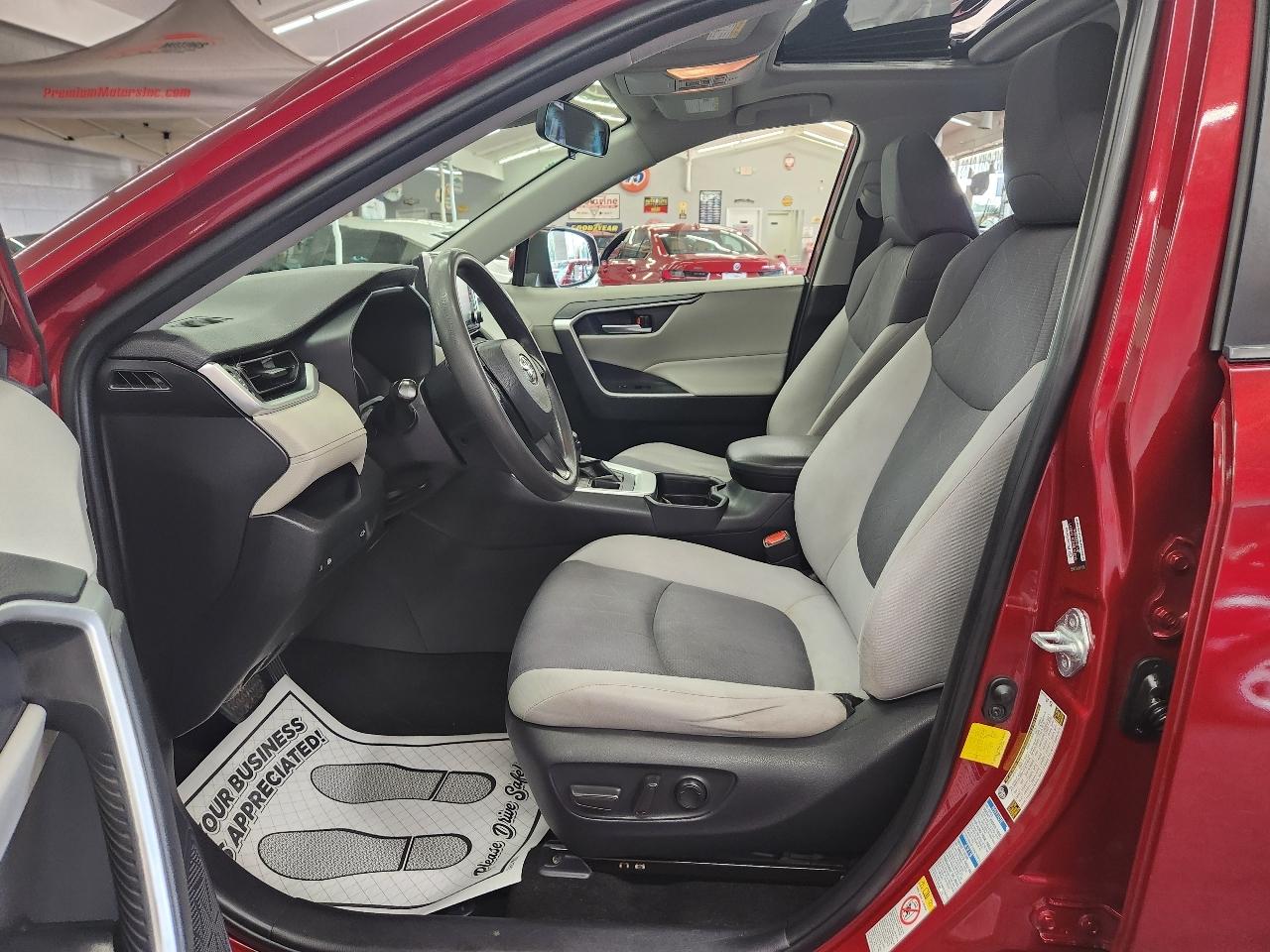 Toyota RAV4 XLE 2019