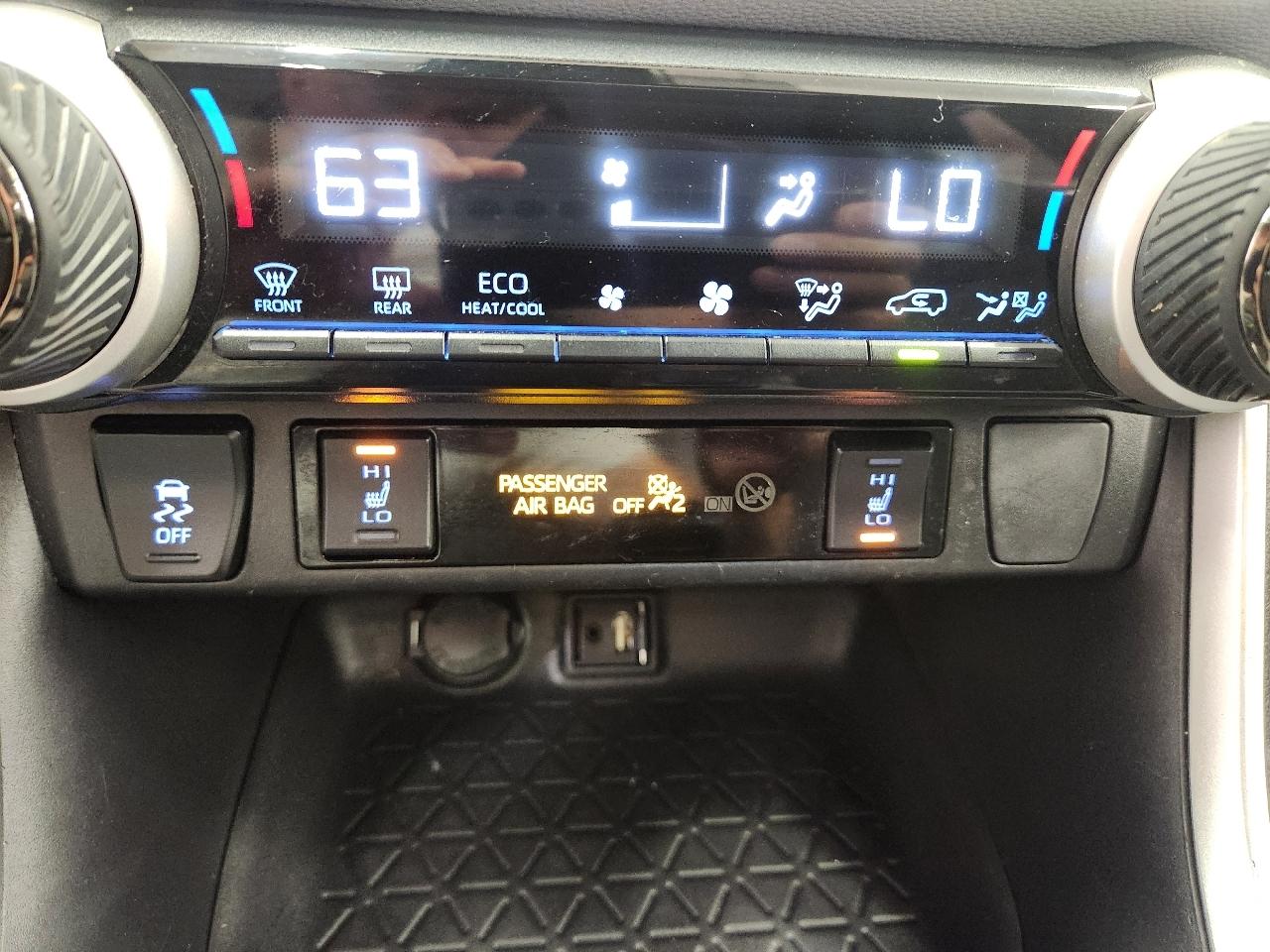 Toyota RAV4 XLE 2019