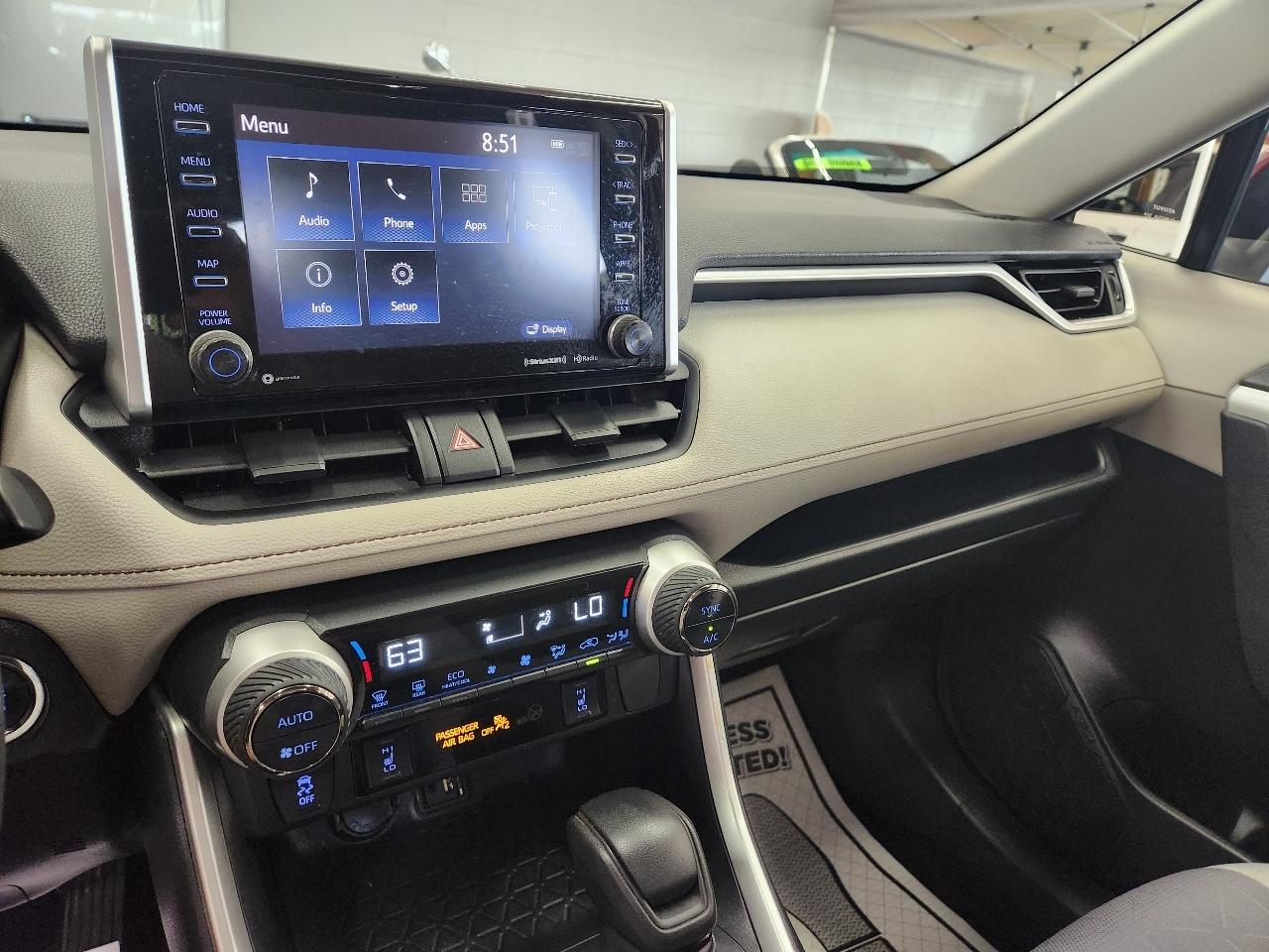 Toyota RAV4 XLE 2019