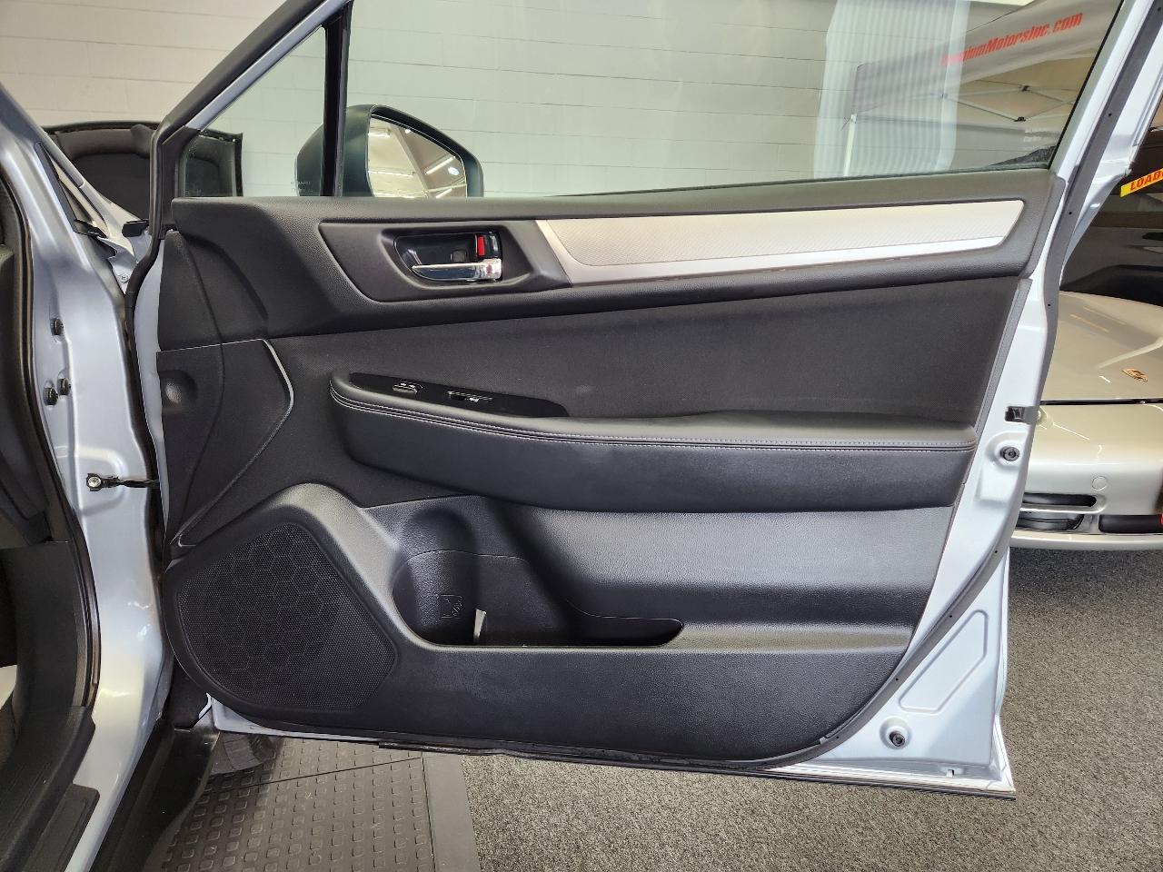 Subaru Outback 2.5i Premium 2019