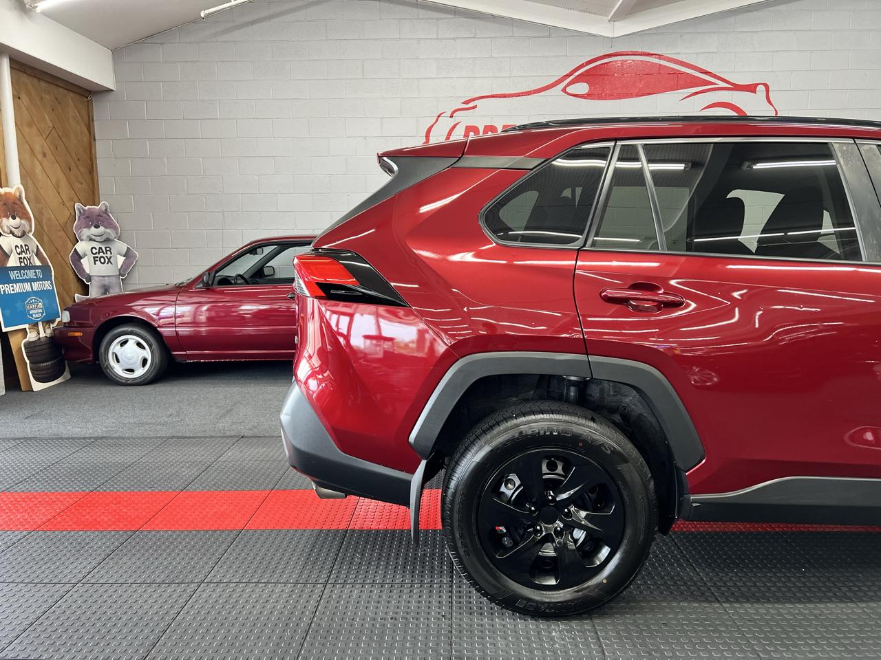 Toyota RAV4 LE 2019