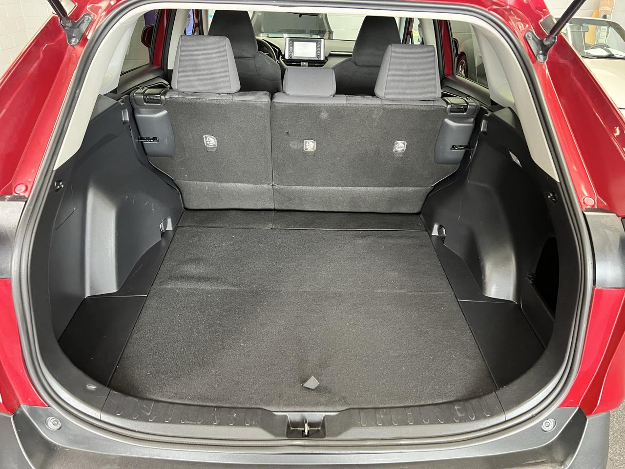Toyota RAV4 LE 2019