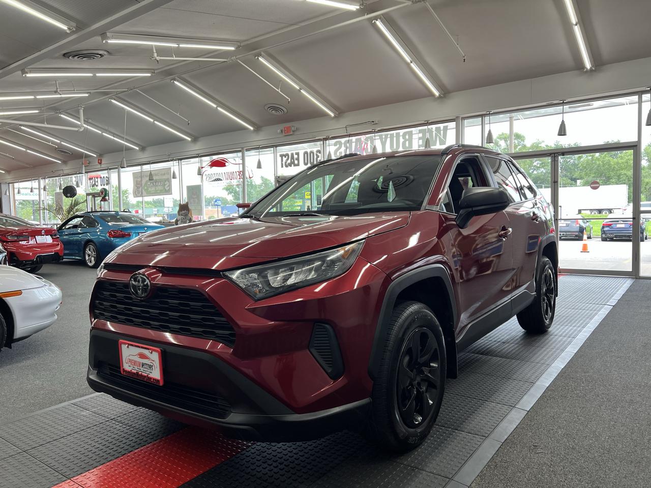 Toyota RAV4 LE 2019
