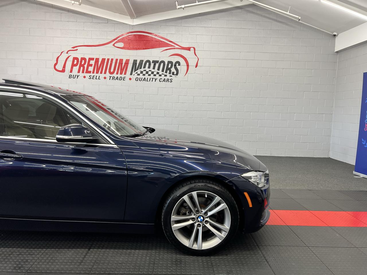 BMW 3-Series  2017