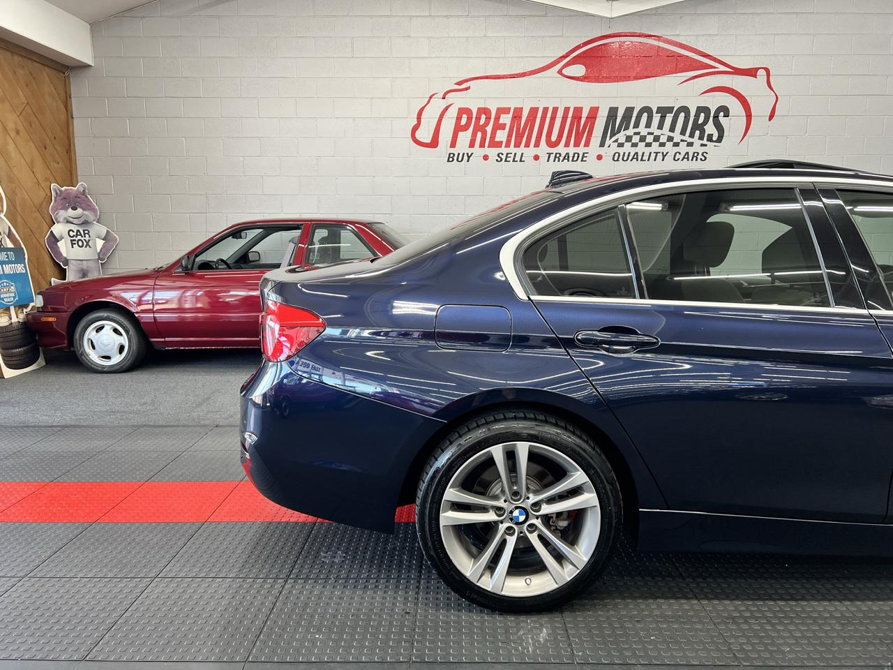 BMW 3-Series  2017
