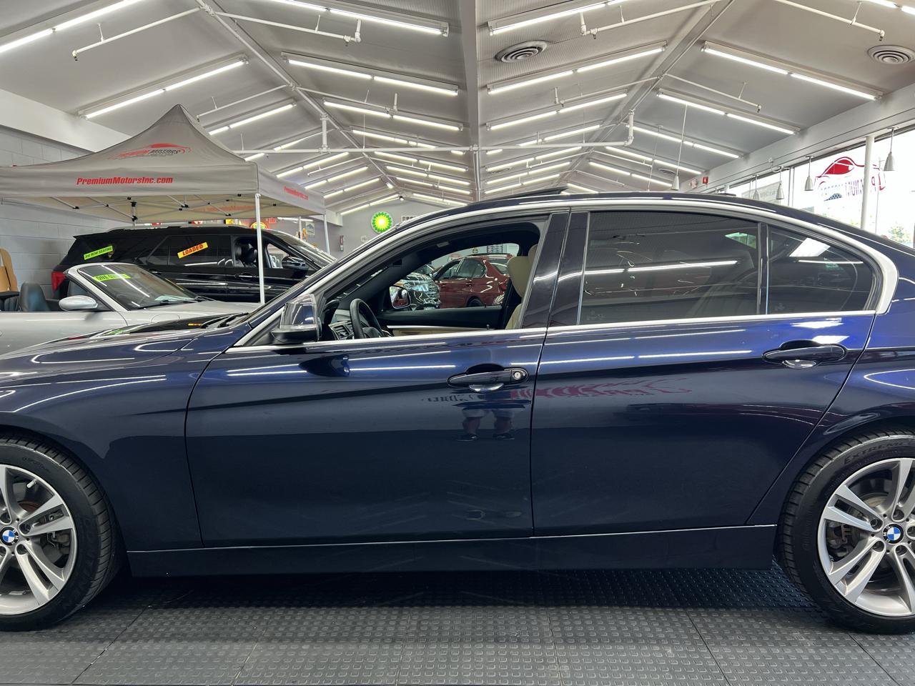 BMW 3-Series  2017