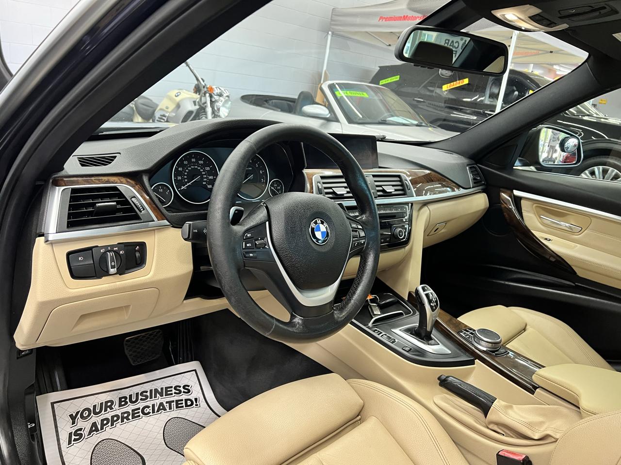 BMW 3-Series  2017