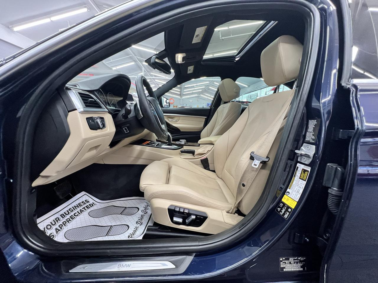 BMW 3-Series  2017