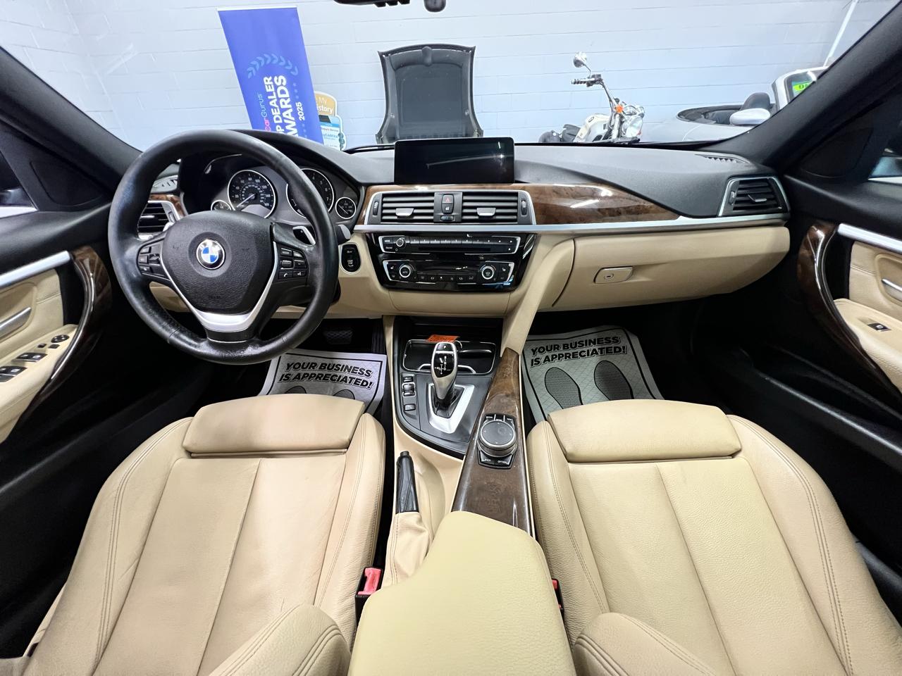 BMW 3-Series  2017