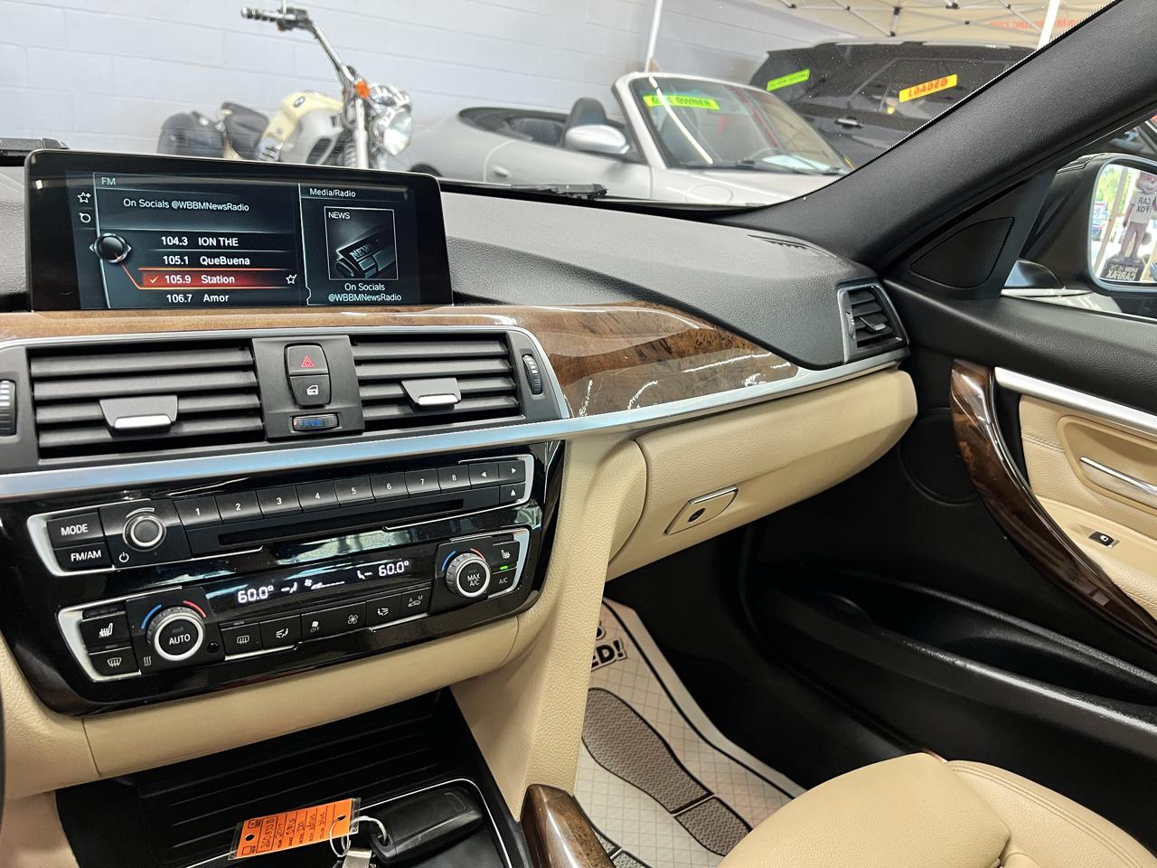 BMW 3-Series  2017