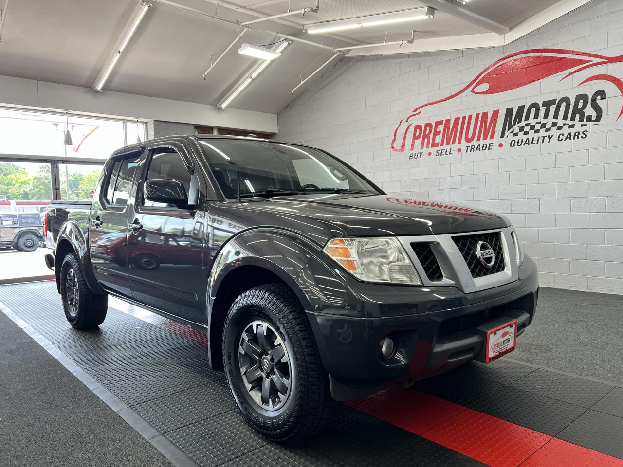 Nissan Frontier  2015