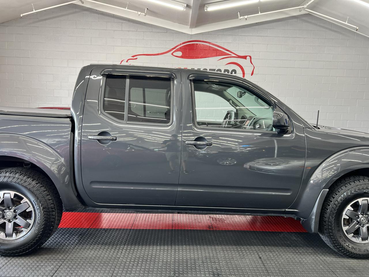 Nissan Frontier  2015